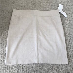 Amanda and Chelsea Stretch Skirt size 14